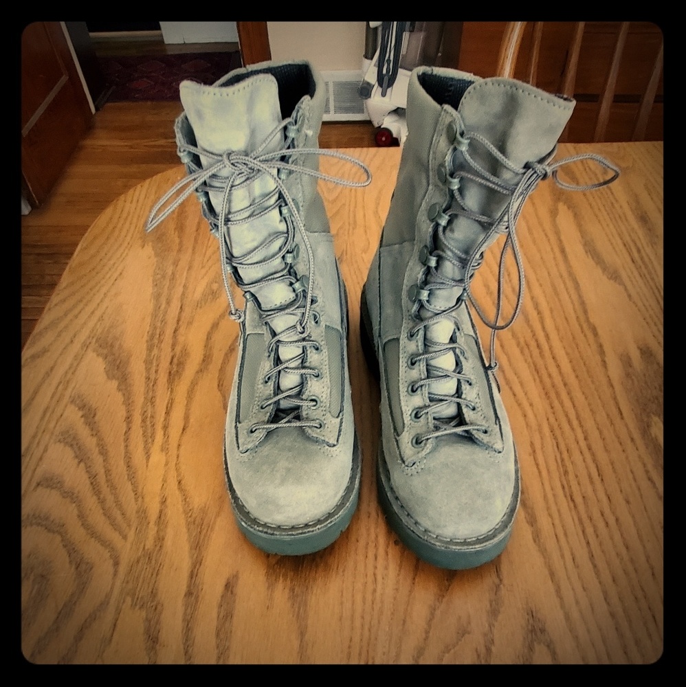 COPY - NWOT. Danner USAF Military Boot. Size 8.